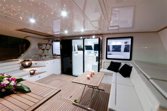 Catamaran DREAMLINER - Aft Deck