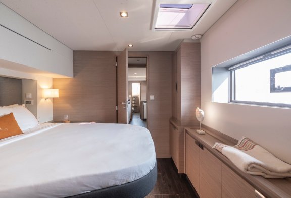 ALLURE 59 Guest Cabin