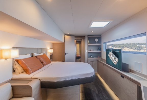 ALLURE 59 Master Cabin