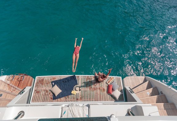 ALLURE 59 Aft Swim Platform