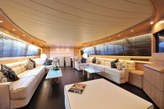 The 35m Yacht PARIS A