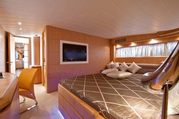 The 35m Yacht PARIS A