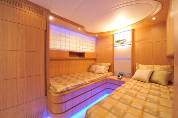 The 35m Yacht PARIS A