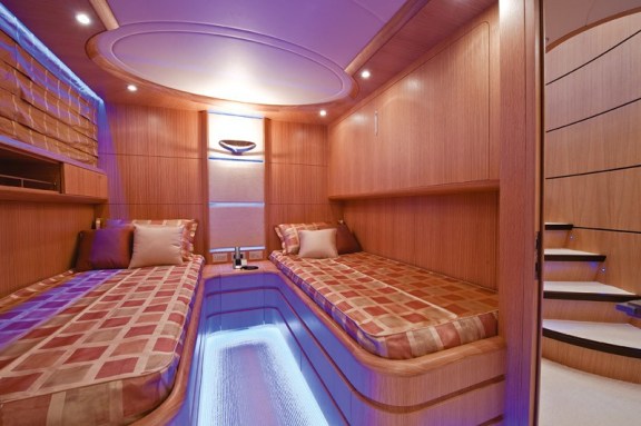 The 35m Yacht PARIS A