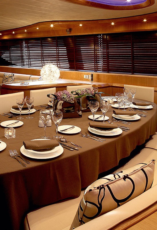 The 35m Yacht PARIS A