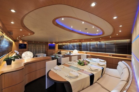 The 35m Yacht PARIS A