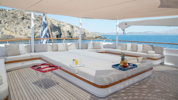 Image of ANCALLIA yacht #14