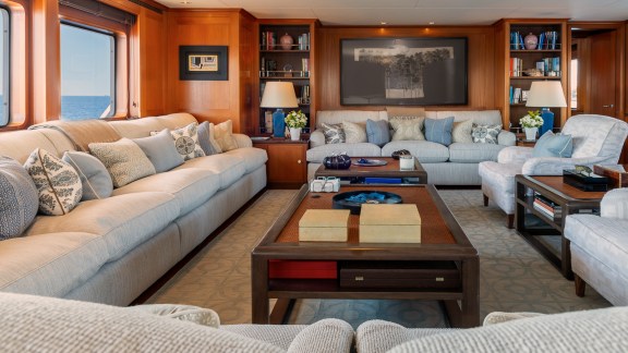 Image of ANCALLIA yacht #18