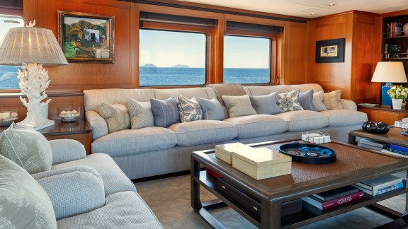 Image of ANCALLIA yacht #19