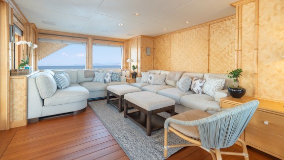 Image of ANCALLIA yacht #28