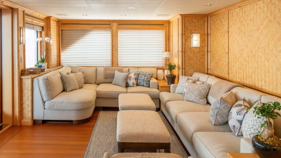 Image of ANCALLIA yacht #30