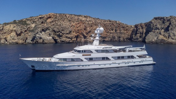 Image of ANCALLIA yacht #4