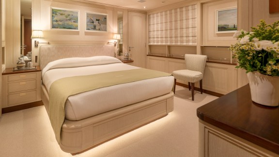 Image of ANCALLIA yacht #40