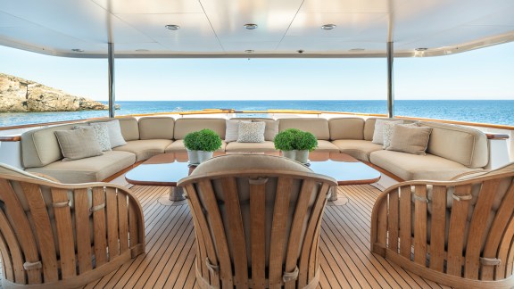 Image of ANCALLIA yacht #9