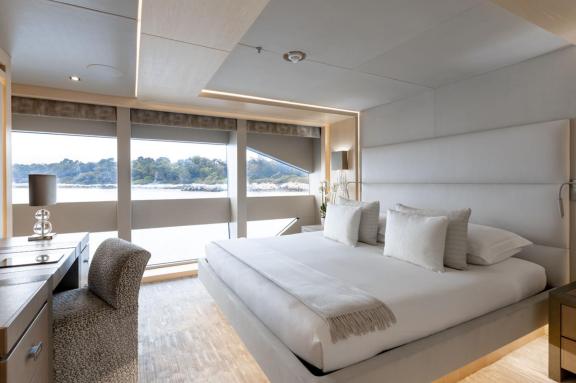 Image of ARADOS yacht #17