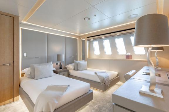 Image of ARADOS yacht #19