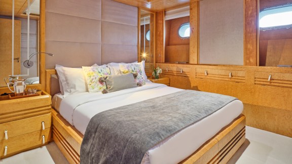 Image of BELLA STELLA yacht #27