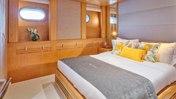 Image of BELLA STELLA yacht #28