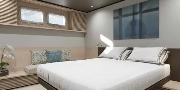 BESTIA Luxury Charter Yacht Sanlorenzo SP110 Cabin Double Bed