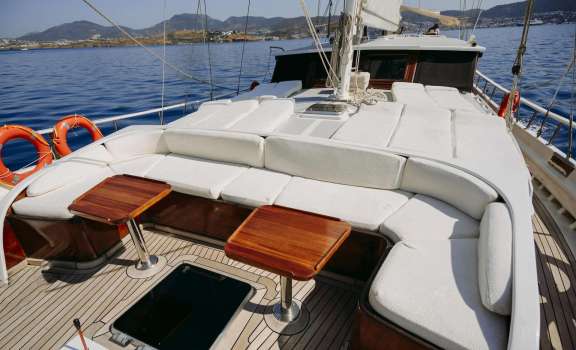 Image of BEYAZ LALE yacht #4