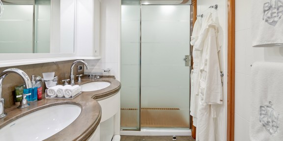 BUNKER CRN Ancona 40M Custom Yacht For Charter (21)