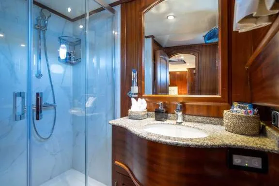 Image of CAPRICORN 1 yacht #11