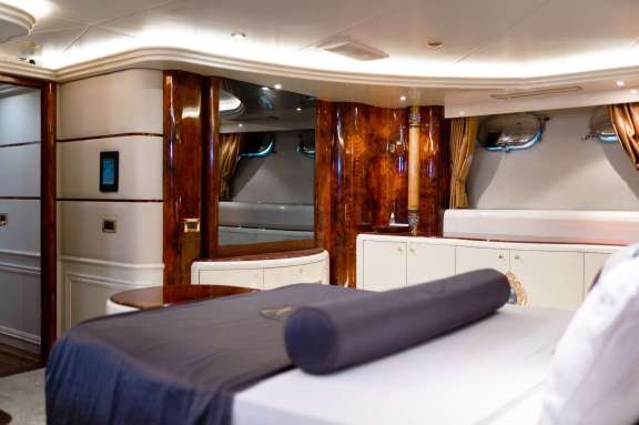 Image of CROCUS yacht #6