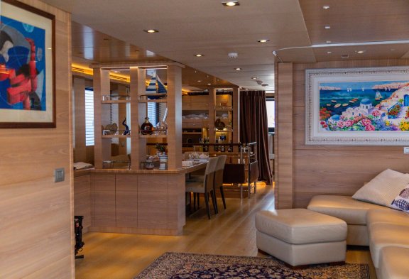 DON MICHELE Interior