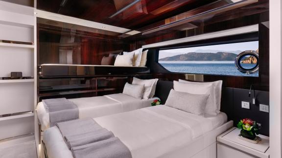 Image of DON’T WORRY yacht #26