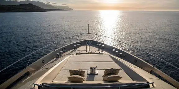 HOKULANI Luxury Charter Yacht Palmer Johnson PJ150 Bow Seating