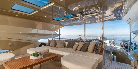 HOKULANI Luxury Charter Yacht Palmer Johnson PJ150 Bridge Deck