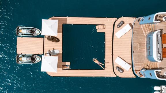 Image of HOLDIN’ MY OWN yacht #71