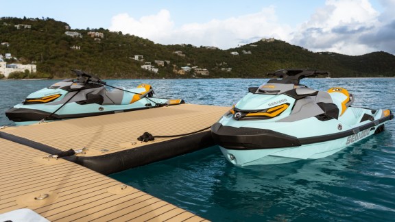 Image of HOLDIN’ MY OWN yacht #74