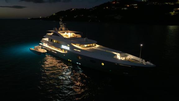 Image of HOLDIN’ MY OWN yacht #81