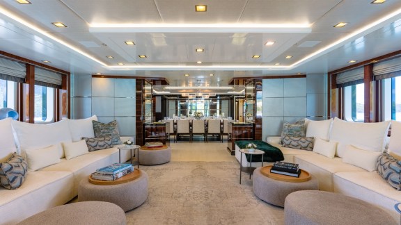 Image of HOLDIN’ MY OWN yacht #15