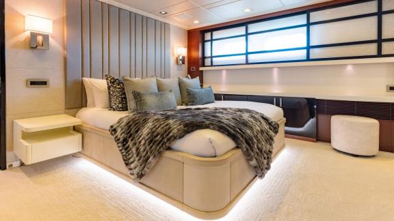 Image of HOLDIN’ MY OWN yacht #35