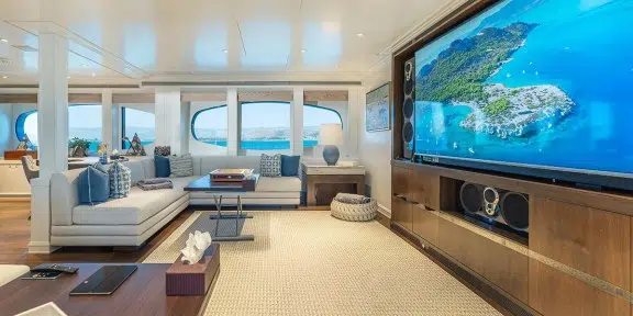 IDEFIX II Luxury Charter Yacht Hessen 4700 Series TV Room