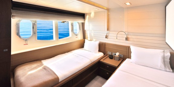 INFINITAS For Charter Custom Line 100 (14)