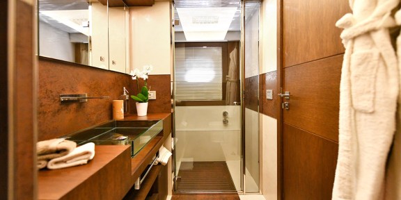 INFINITAS For Charter Custom Line 100 (19)