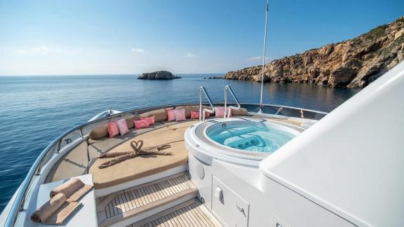 Image of IRAVATI yacht #10