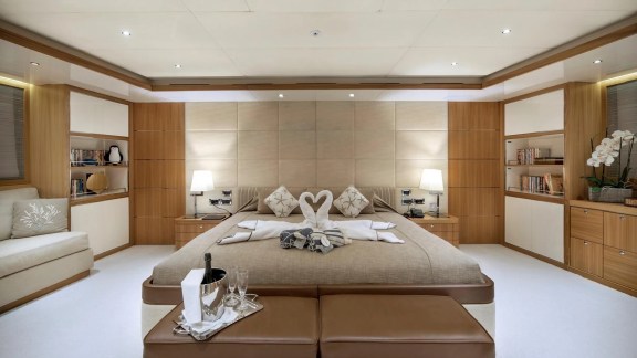 Image of IRAVATI yacht #16