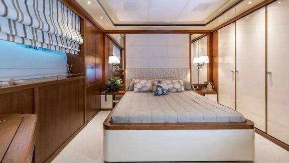 Image of IRAVATI yacht #19