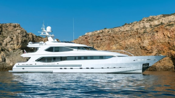 Image of IRAVATI yacht #2