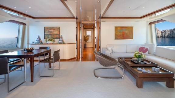 Image of IRAVATI yacht #23