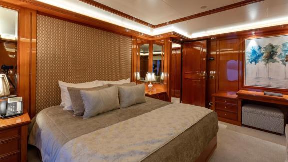 Image of JOIA THE CROWN JEWEL yacht #27