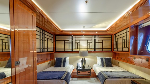 Image of JOIA THE CROWN JEWEL yacht #29