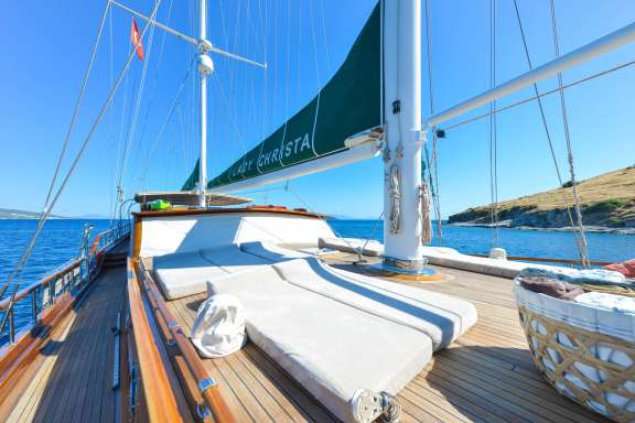 Image of LADY CHRISTA yacht #11
