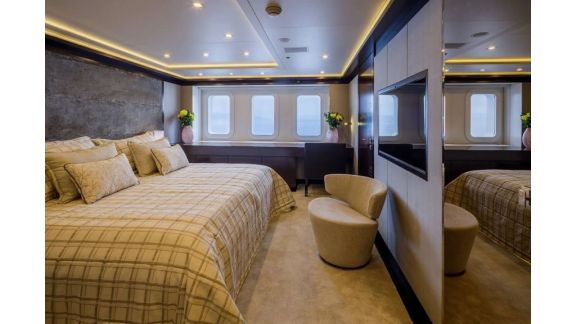 Lady Vera Yacht (95)