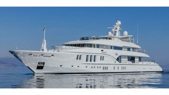 Lady Vera Yacht (01)