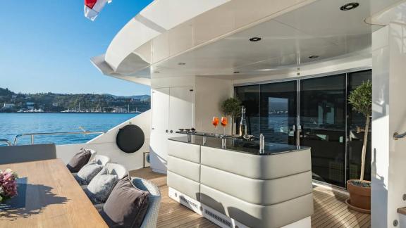 Image of LADY VOLANTIS yacht #13